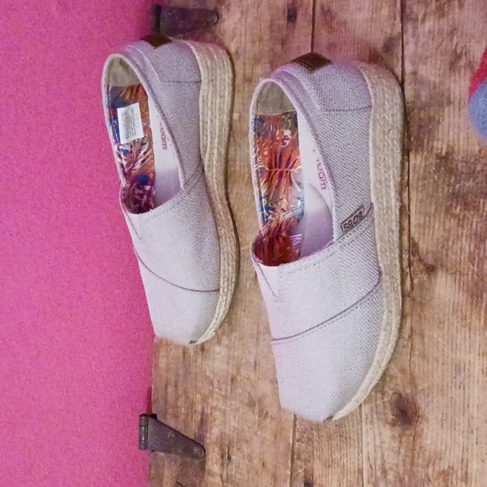 Bob's from Skechers Women's Size 6.5W Taupe Slip On Wedge Espadrille